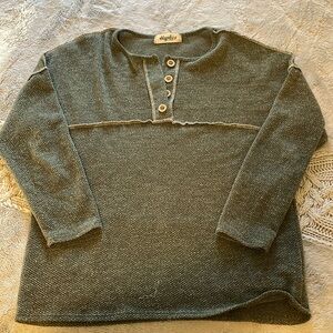 Women’s boutique Henley top